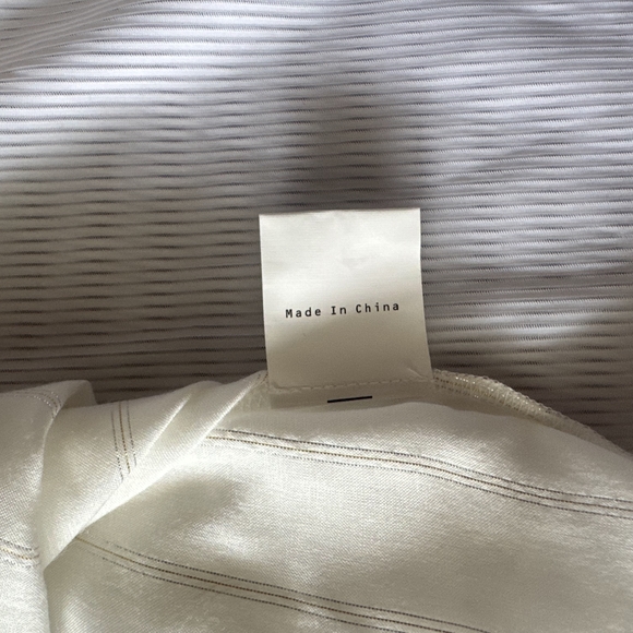 L'AGENCE Camille Metallic‎ Steipe Button-Up Blouse - Picture 6 of 12